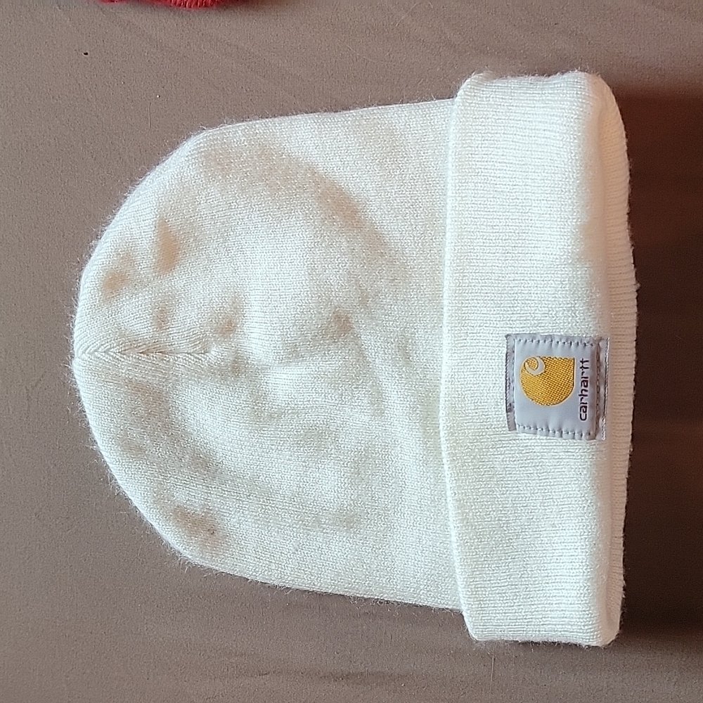 White beanie